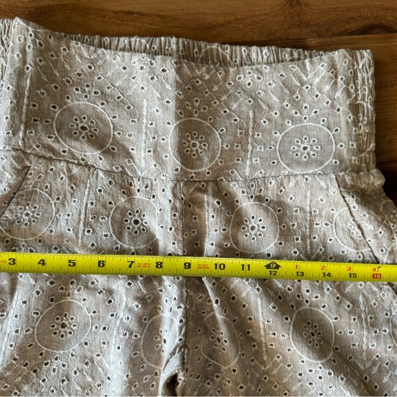 Sundance XS Bohemian Scallop Capri Crop Pant. Beige, Cream, light brown. NWOT - Picture 9 of 12